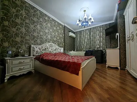 Satılır 2 otaqlı mənzil 68 m²