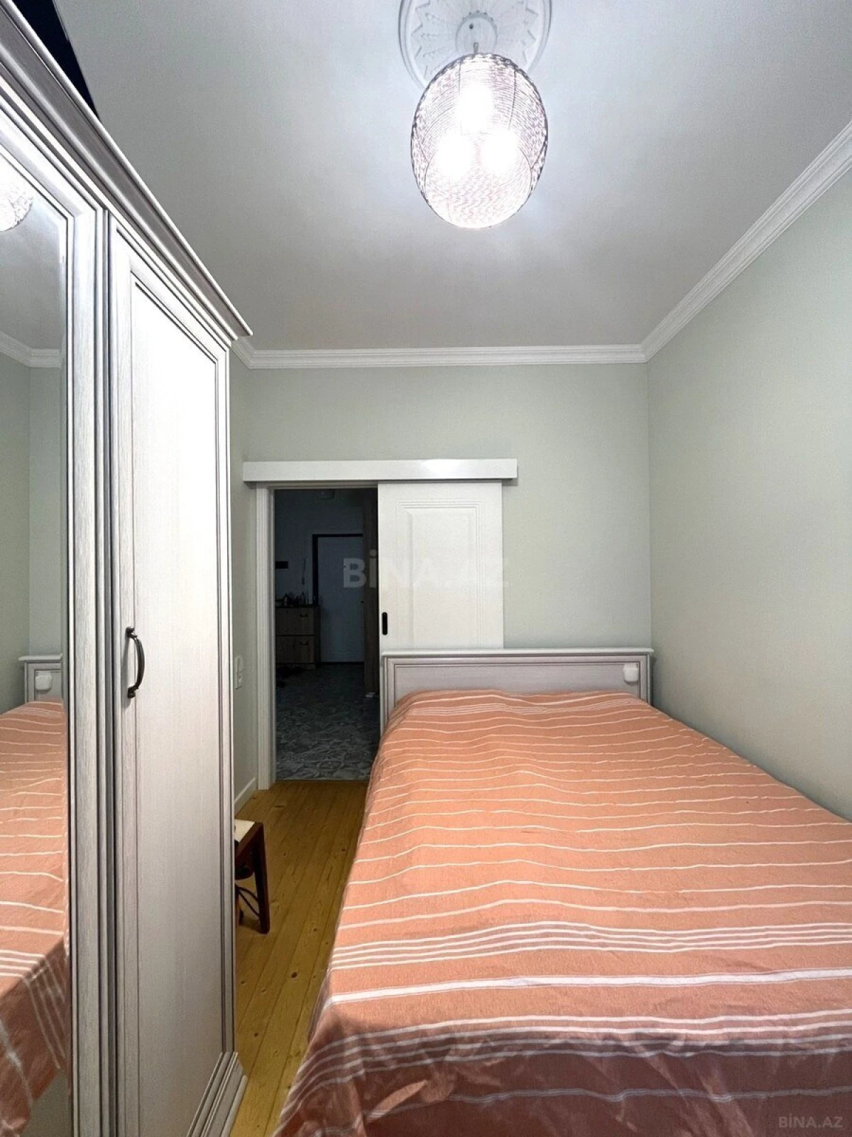 Satılır 2 otaqlı mənzil 60 m²