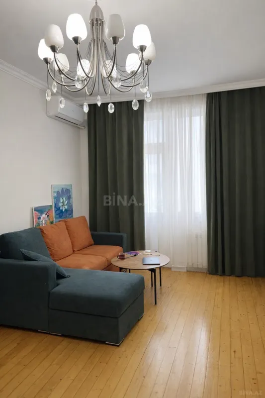 Satılır 2 otaqlı mənzil 60 m²