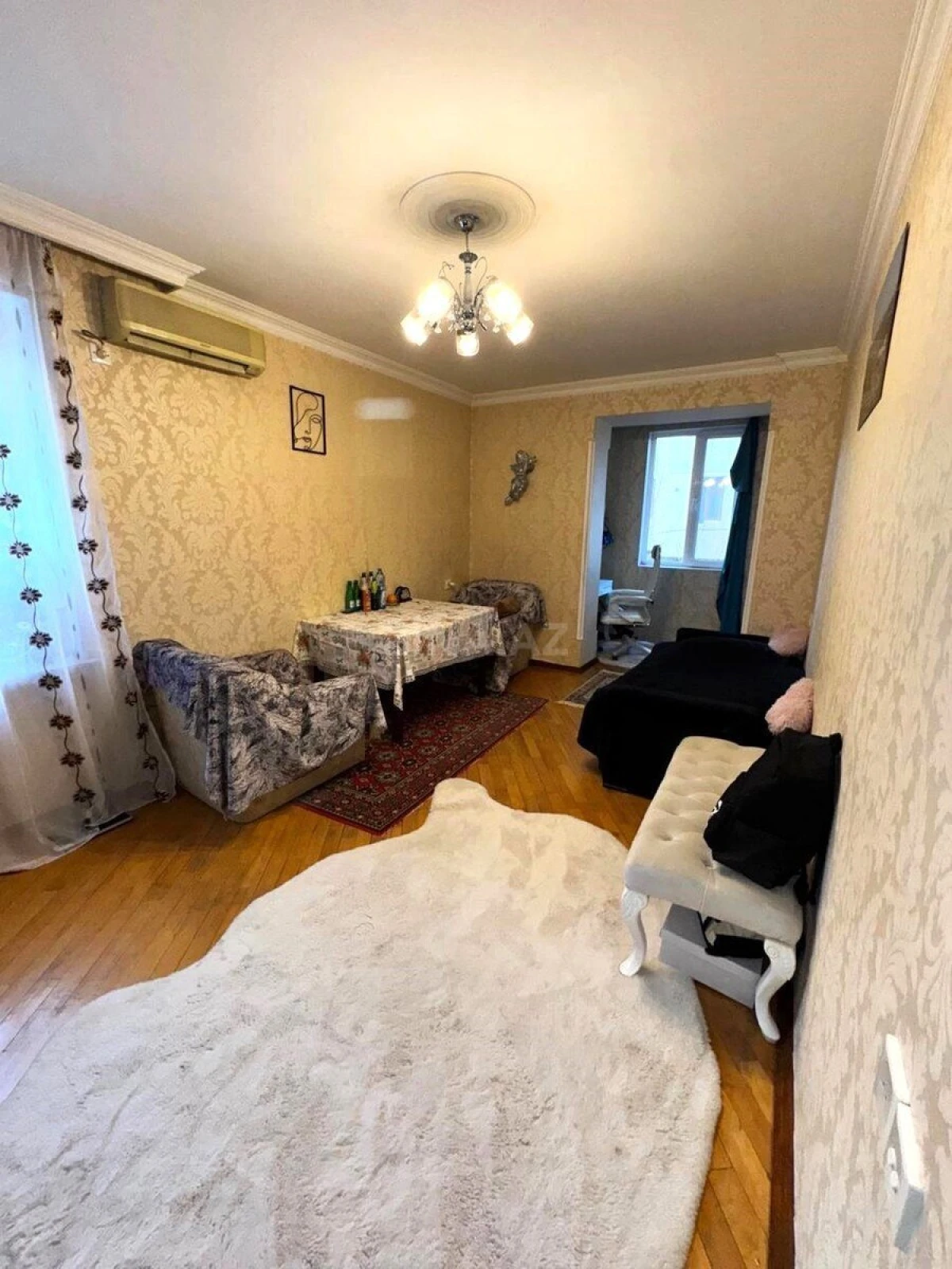Satılır 2 otaqlı mənzil 60 m²