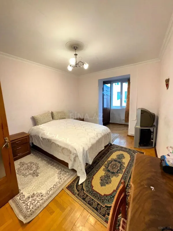 Satılır 2 otaqlı mənzil 60 m²