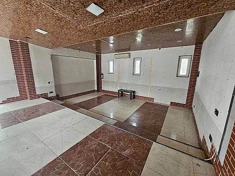 Kirayə verilir obyekt 110 m²