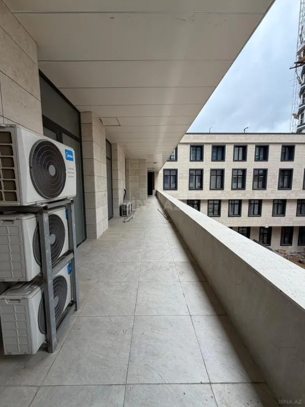 Satılır 4 otaqlı ofis 264 m²