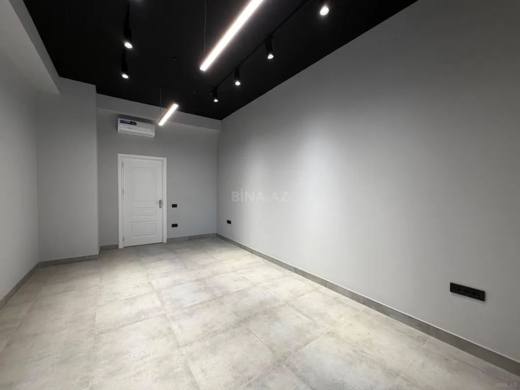 Satılır 4 otaqlı ofis 264 m²