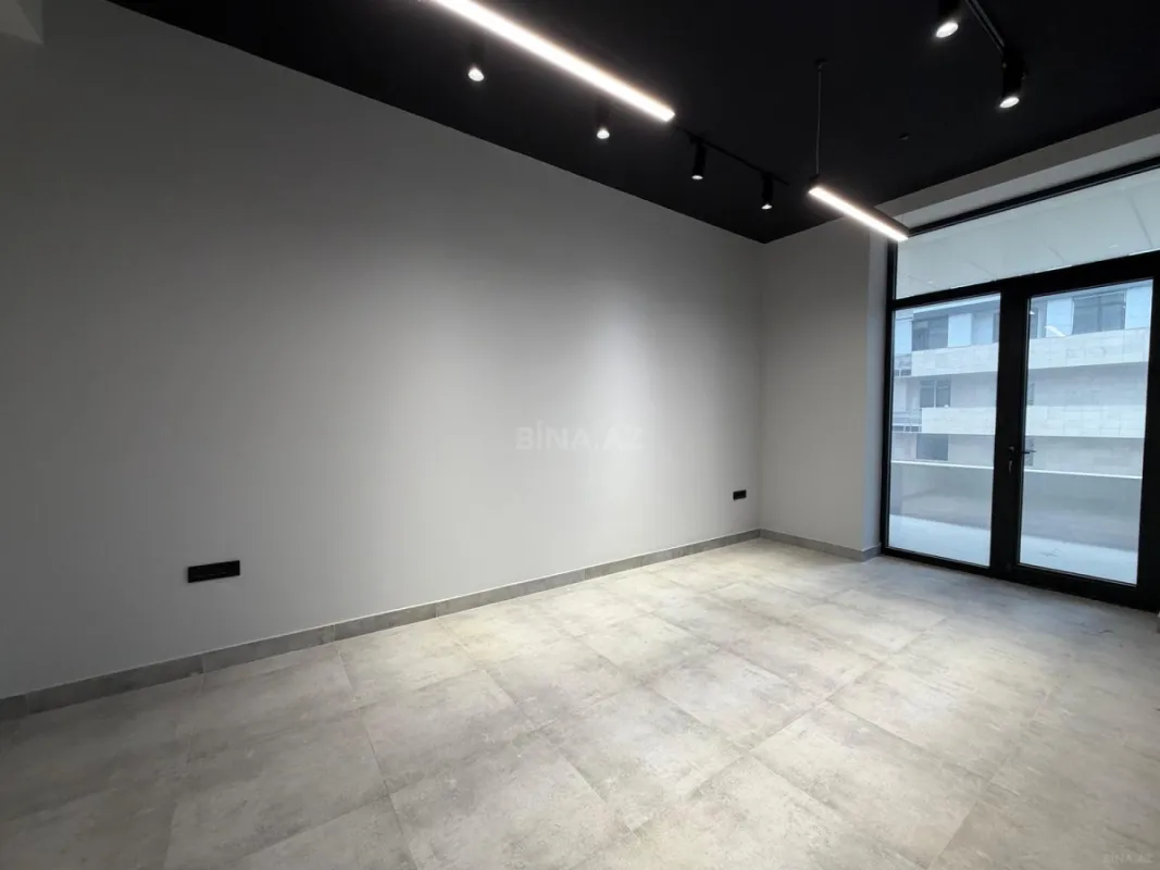 Satılır 4 otaqlı ofis 264 m²