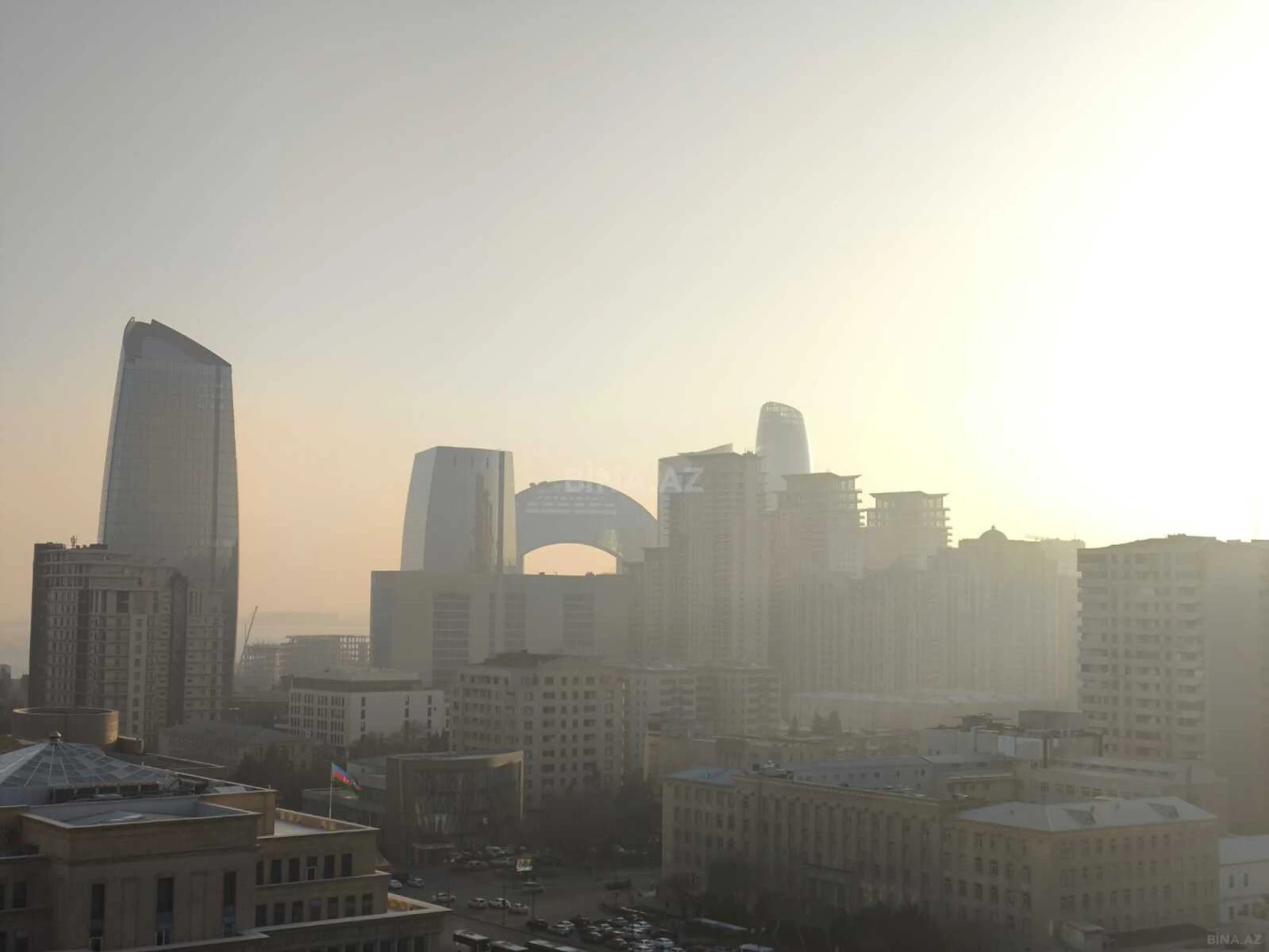 Kirayə verilir 3 otaqlı mənzil 140 m²