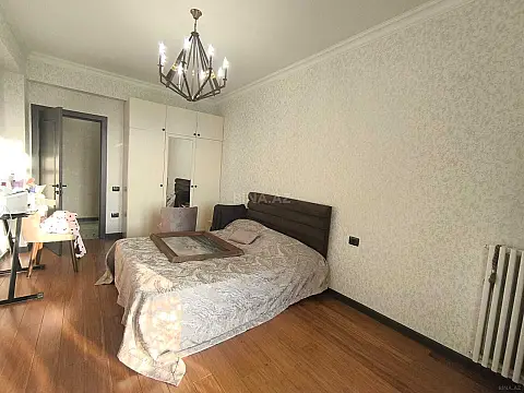 Kirayə verilir 3 otaqlı mənzil 140 m²
