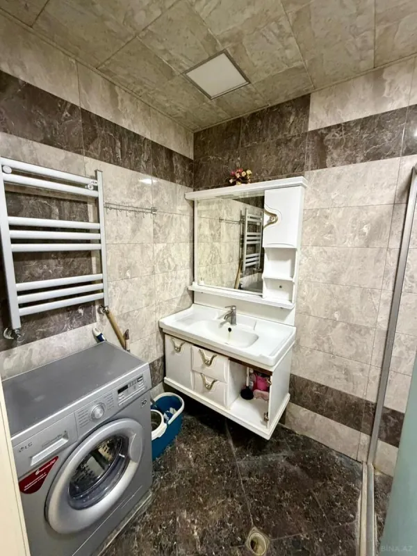 Satılır 3 otaqlı mənzil 110 m²
