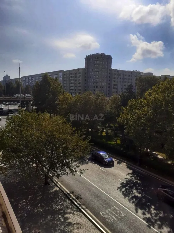 Satılır 3 otaqlı mənzil 84 m²