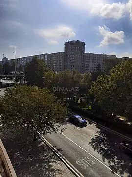 Satılır 3 otaqlı mənzil 84 m²