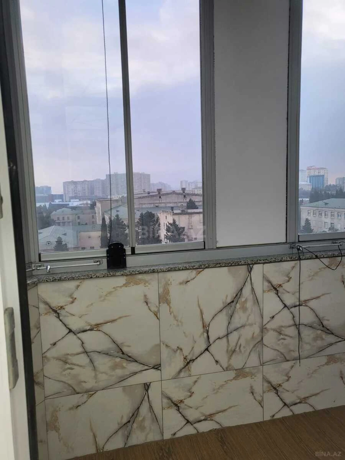 Kirayə verilir 1 otaqlı mənzil 68 m²