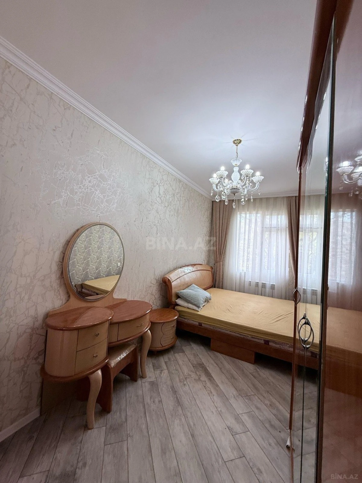 Satılır 2 otaqlı mənzil 58 m²