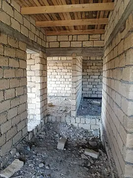 Satılır 3 otaqlı həyət evi 100 m²