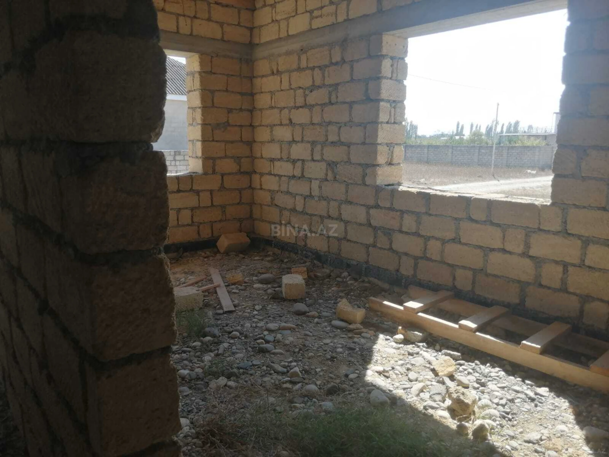 Satılır 3 otaqlı həyət evi 100 m²