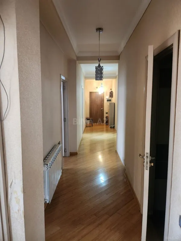 Satılır 3 otaqlı mənzil 120 m²