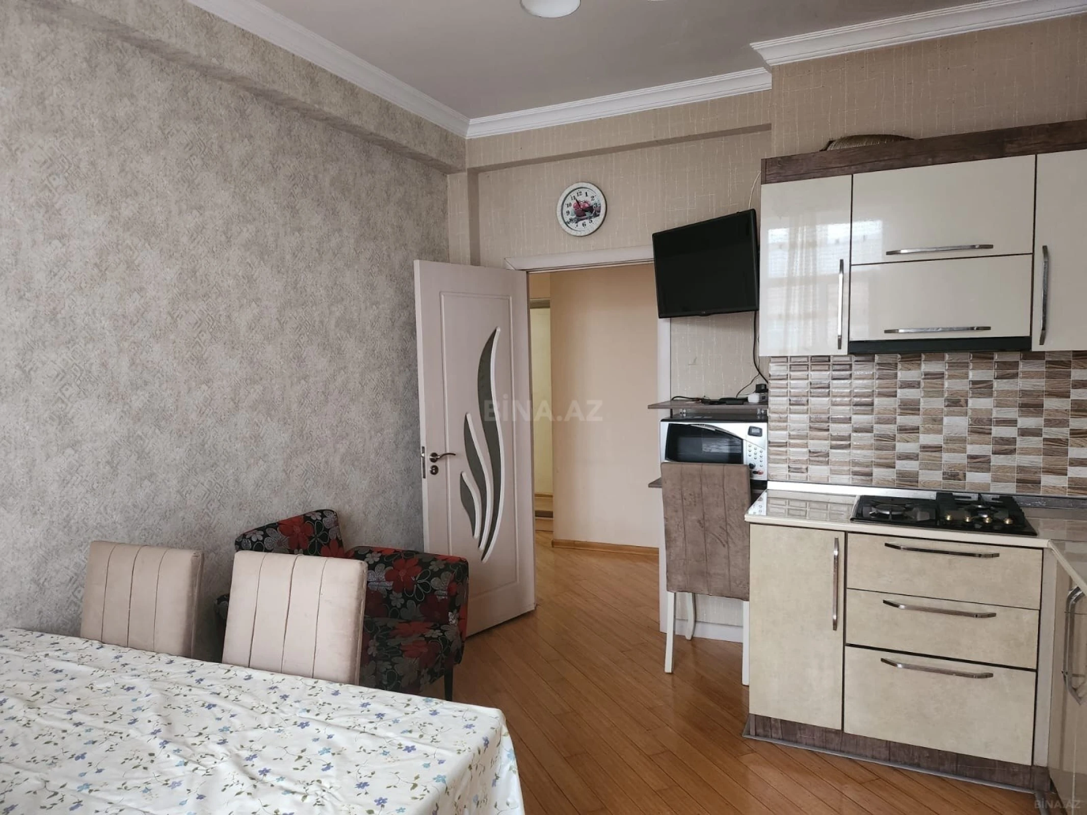 Satılır 3 otaqlı mənzil 120 m²