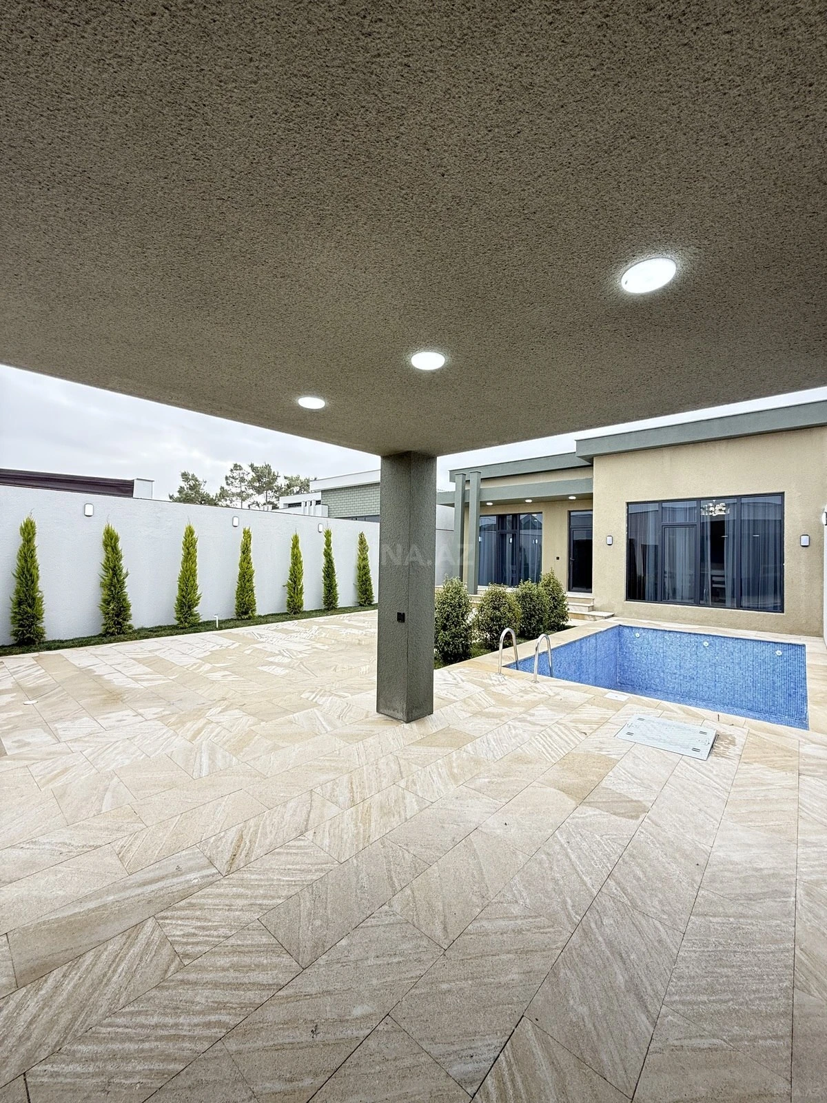 Satılır 4 otaqlı həyət evi 155 m²