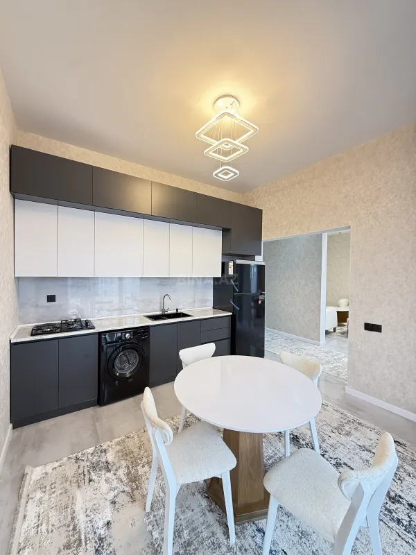 Satılır 4 otaqlı həyət evi 155 m²