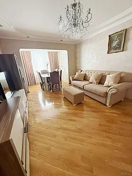 Kirayə verilir 3 otaqlı mənzil 90 m²