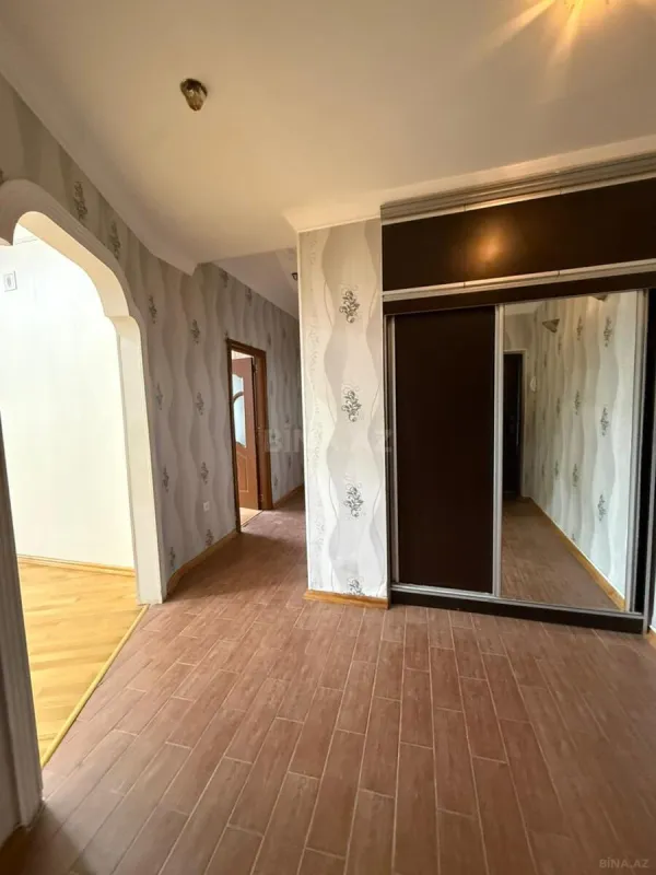 Satılır 2 otaqlı mənzil 95 m²