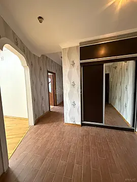 Satılır 2 otaqlı mənzil 95 m²