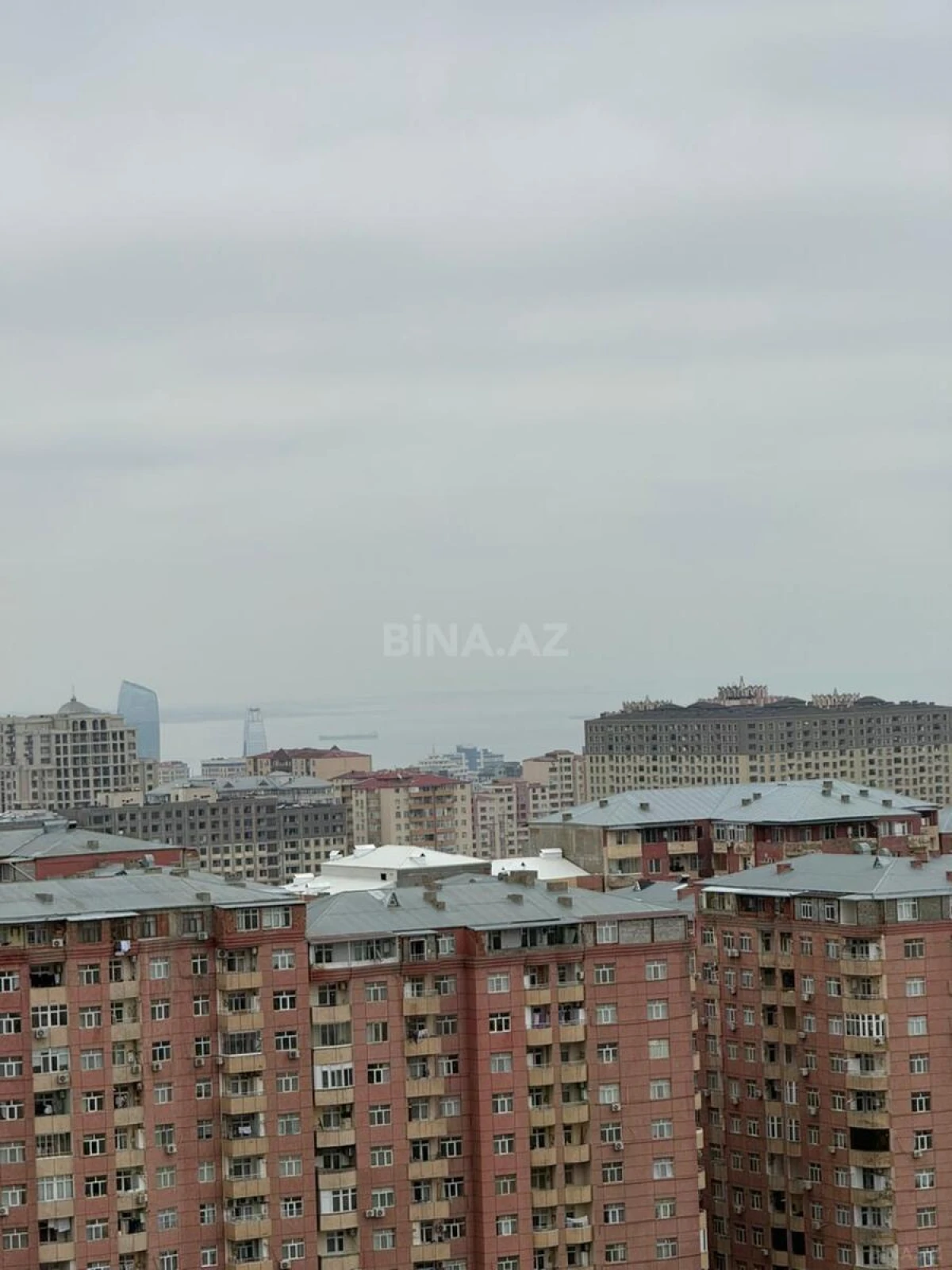 Satılır 2 otaqlı mənzil 95 m²