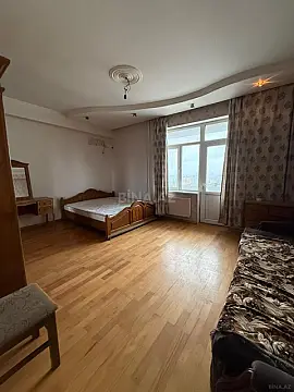 Satılır 2 otaqlı mənzil 95 m²