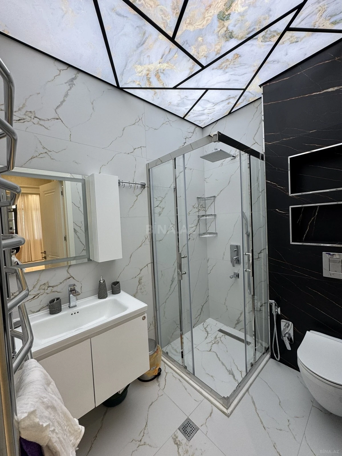 Kirayə verilir 2 otaqlı mənzil 86 m²