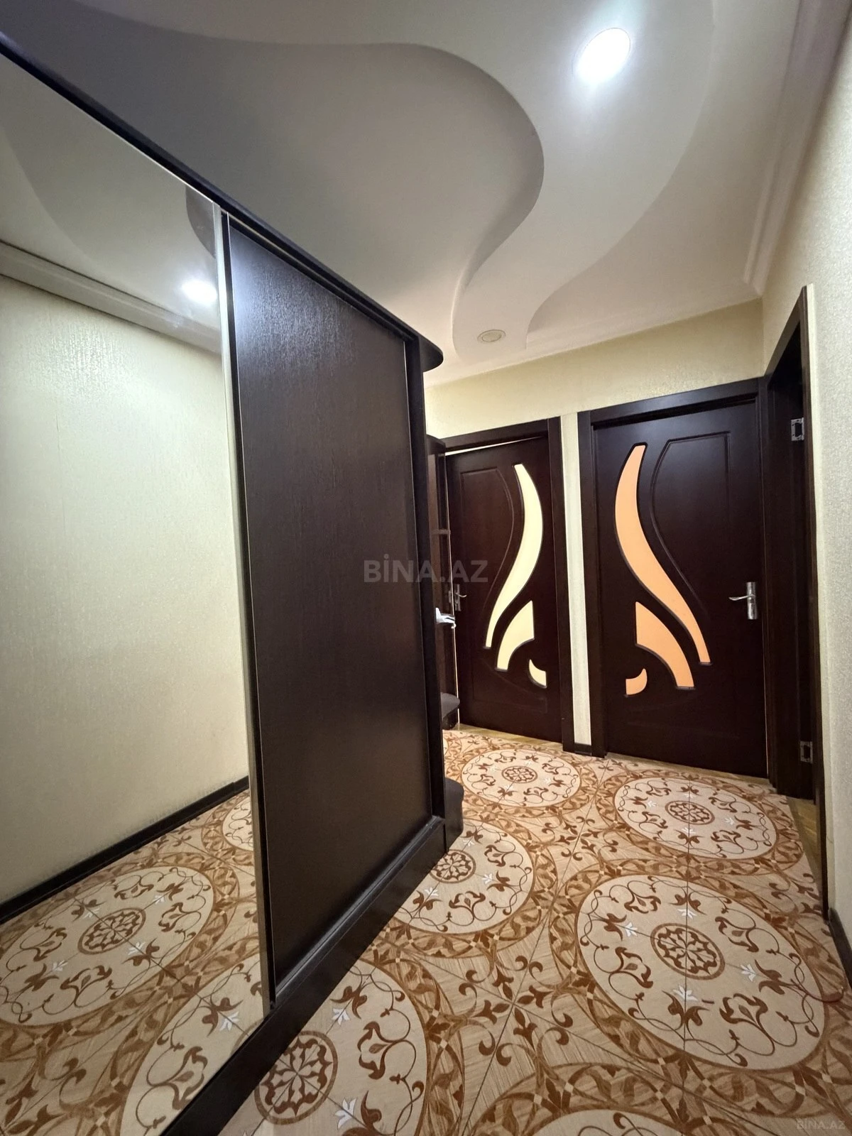Satılır 3 otaqlı mənzil 90 m²