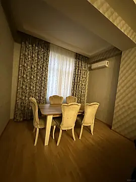 Kirayə verilir 2 otaqlı mənzil 80 m²