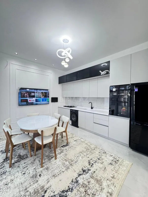 Satılır 4 otaqlı həyət evi 190 m²