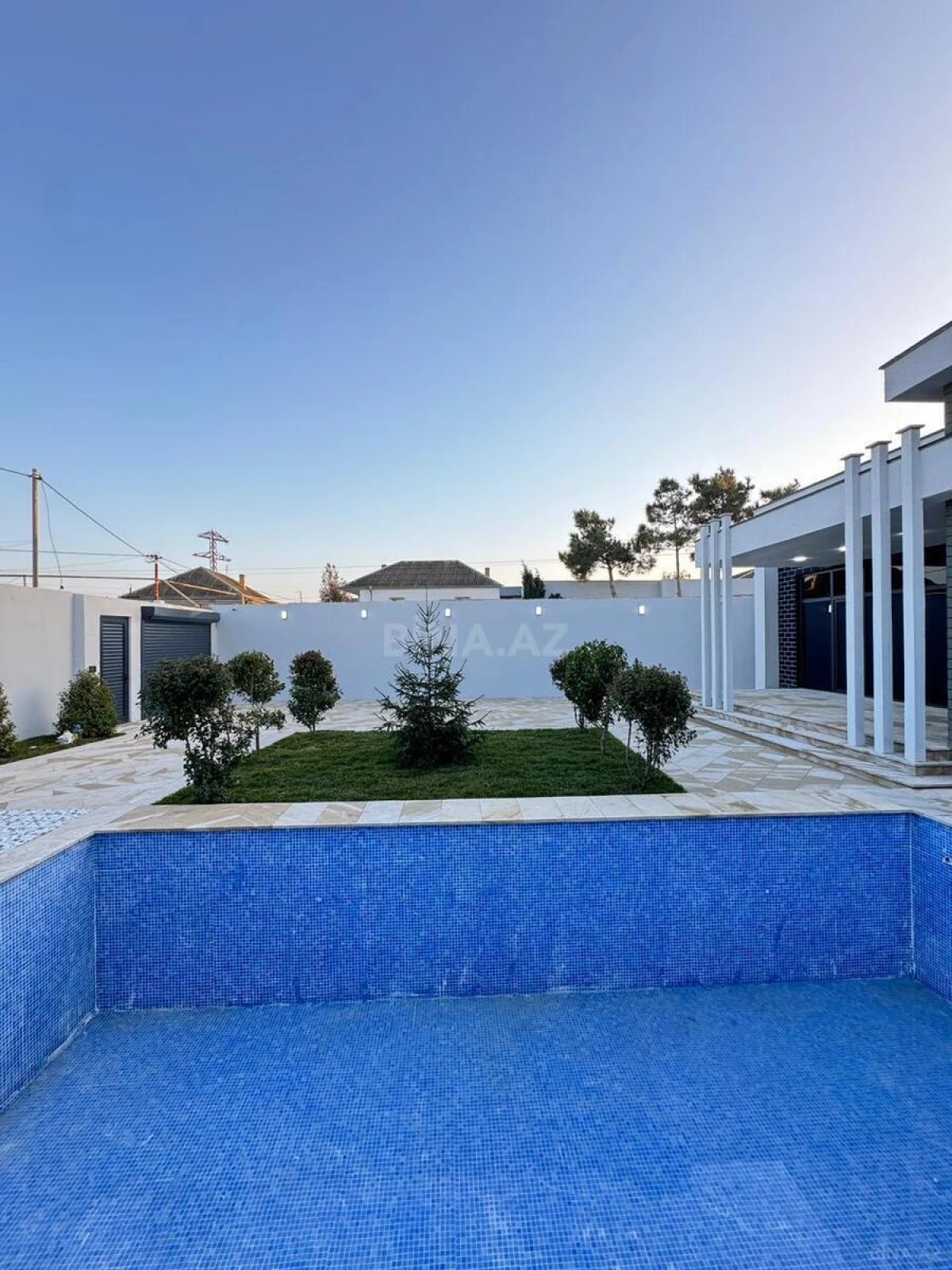 Satılır 4 otaqlı həyət evi 190 m²