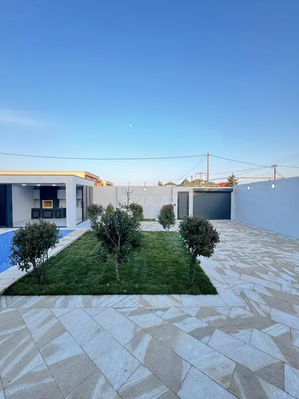 Satılır 4 otaqlı həyət evi 190 m²