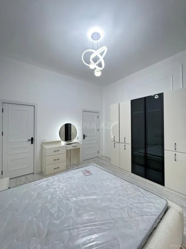 Satılır 4 otaqlı həyət evi 190 m²