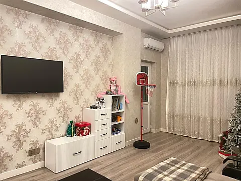 Satılır 2 otaqlı mənzil 62 m²