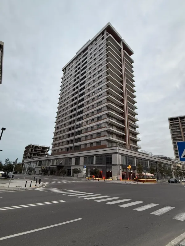 Satılır 3 otaqlı mənzil 164 m²