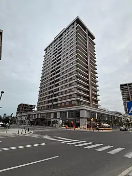 Satılır 3 otaqlı mənzil 164 m²