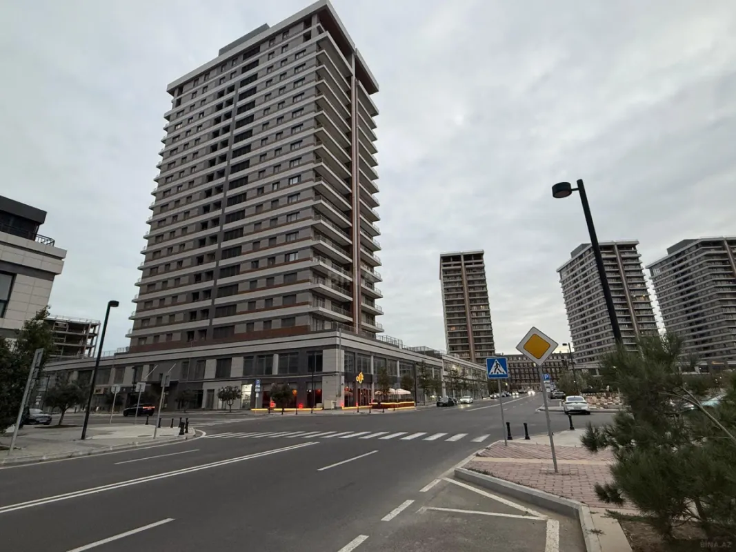 Satılır 3 otaqlı mənzil 164 m²