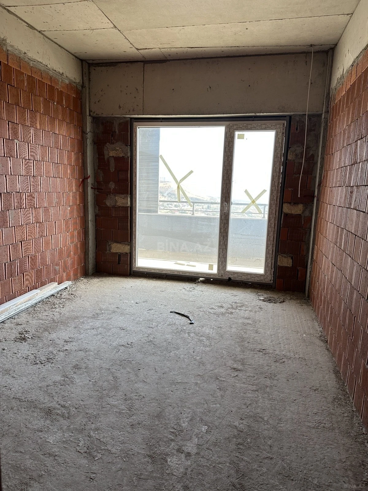 Satılır 2 otaqlı mənzil 70 m²