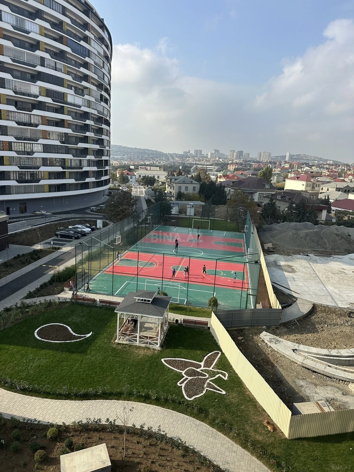 Satılır 2 otaqlı mənzil 70 m²