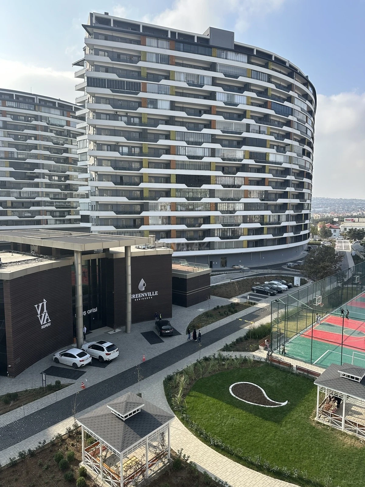 Satılır 2 otaqlı mənzil 70 m²