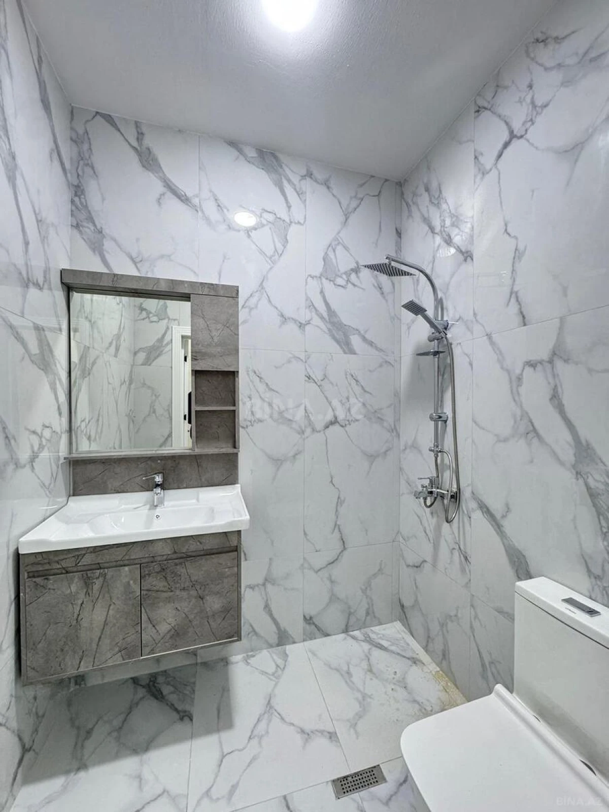 Satılır 4 otaqlı həyət evi 170 m²