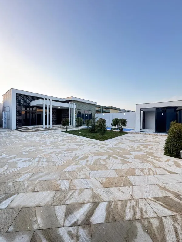 Satılır 4 otaqlı həyət evi 190 m²