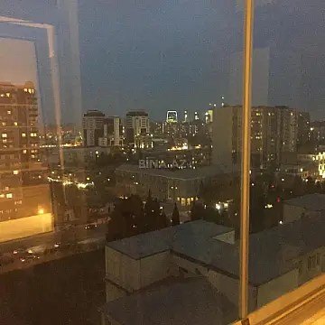 Satılır 3 otaqlı mənzil 107 m²