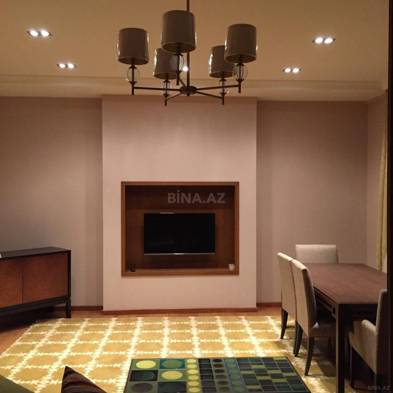 Satılır 3 otaqlı mənzil 107 m²