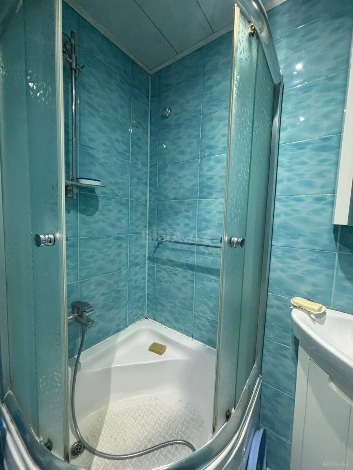 Satılır 3 otaqlı mənzil 63 m²