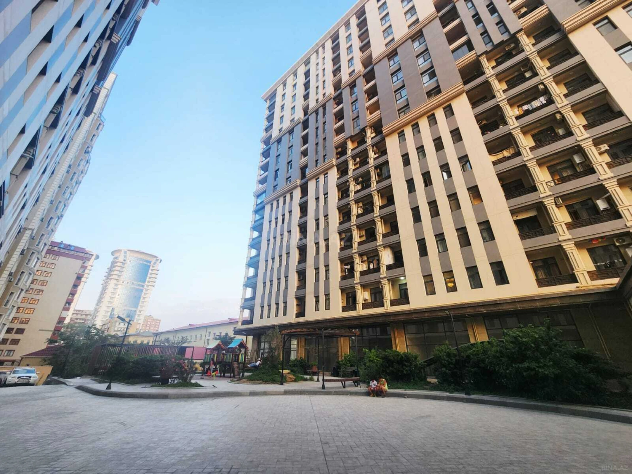 Kirayə verilir 2 otaqlı mənzil 57 m²