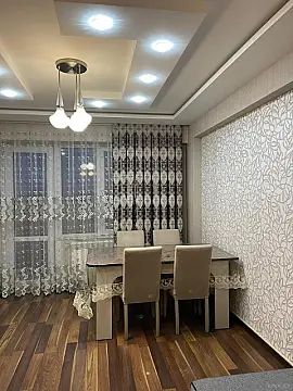Satılır 2 otaqlı mənzil 67 m²