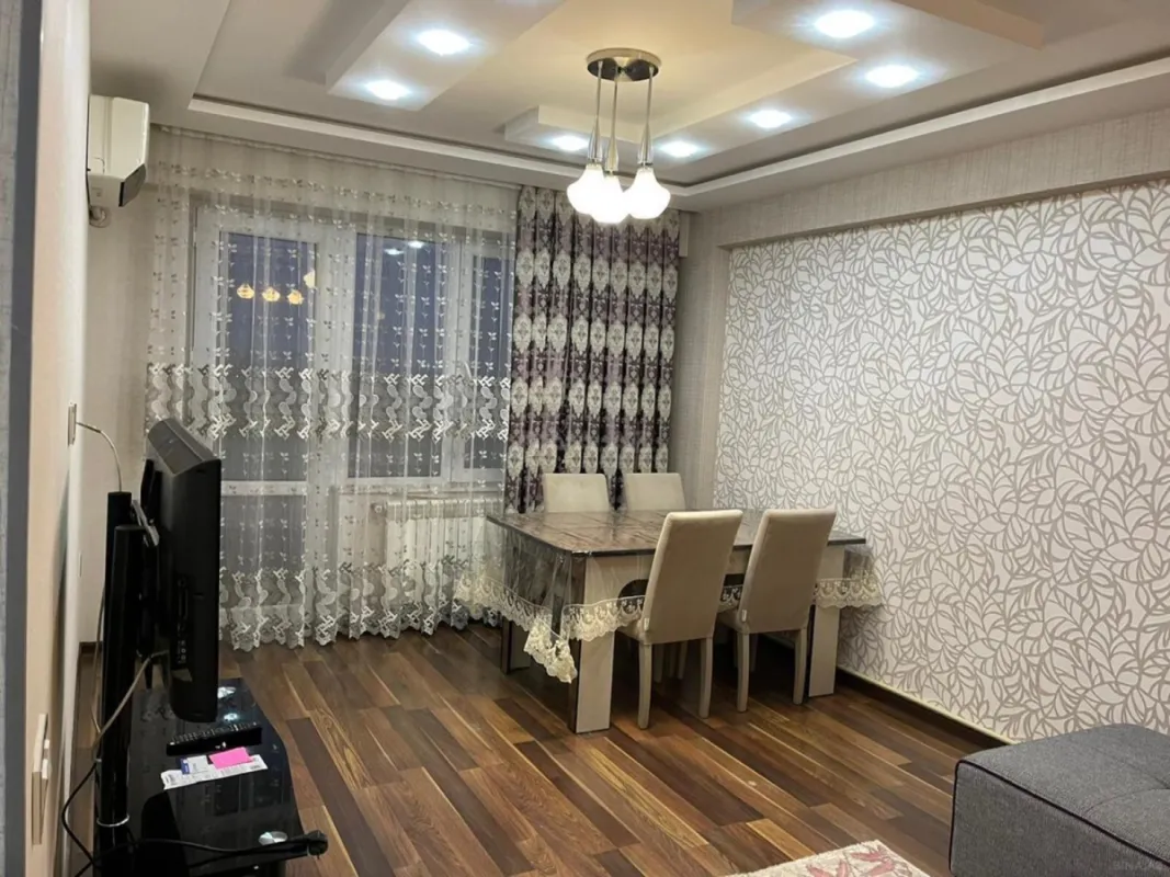 Satılır 2 otaqlı mənzil 67 m²