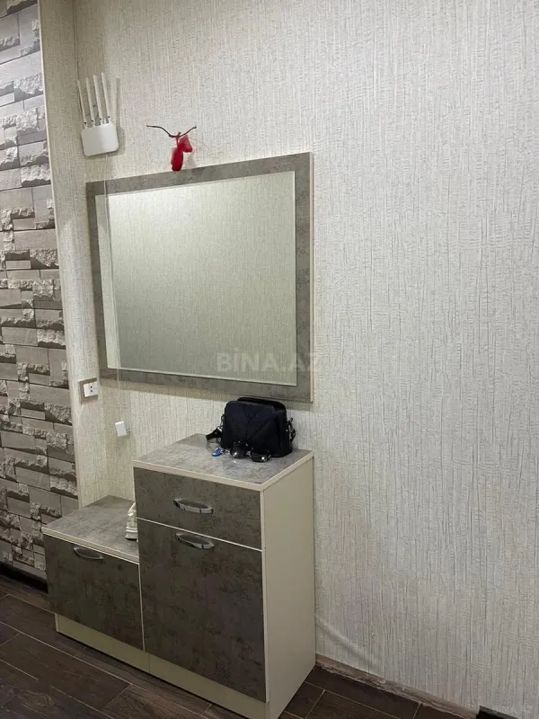 Satılır 2 otaqlı mənzil 67 m²